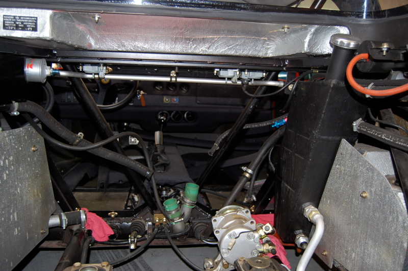 Illustration for article titled Tearing Down The Engine Of A Ferrari F40